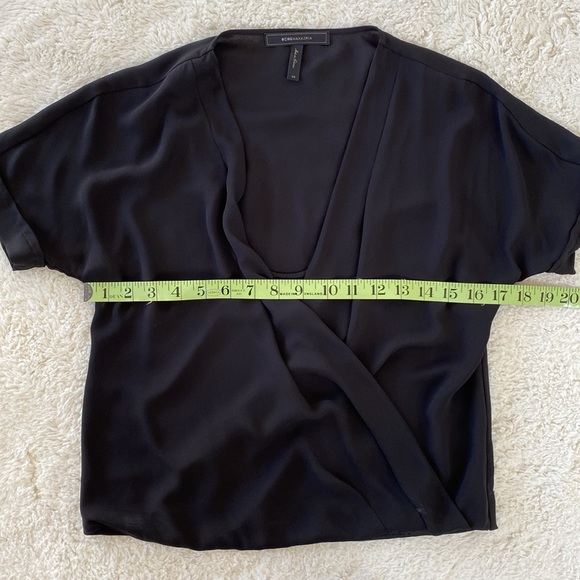 ❤️ BCBG MaxAzria Drape Front Top Blouse Black Size XS NWOT - Picture 6 of 7